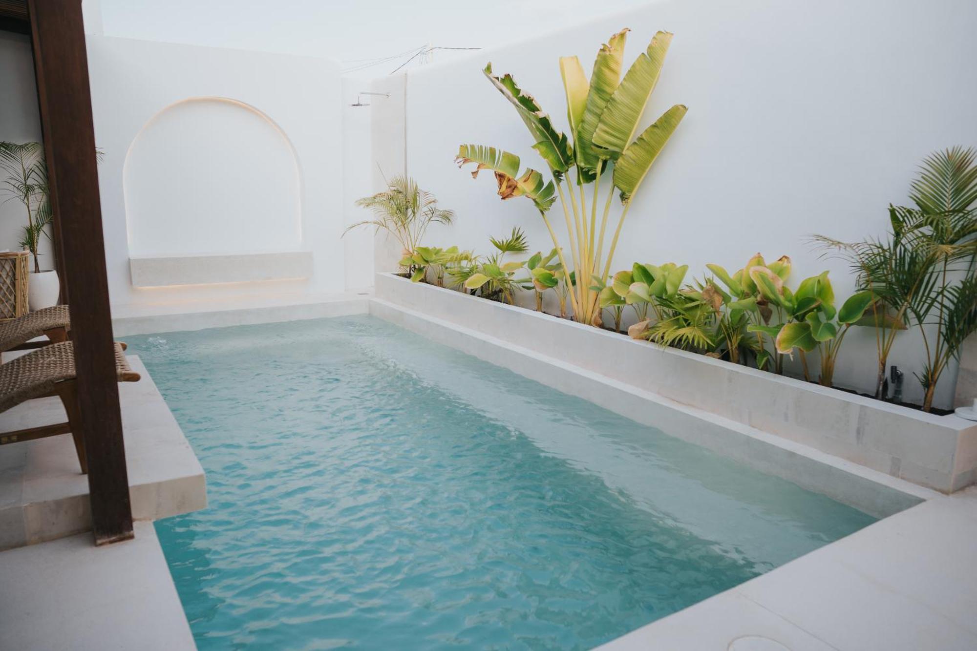 Brandon With Private Pool Villa *